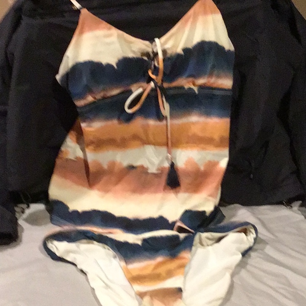 Womens small Lucky Brand Tankini